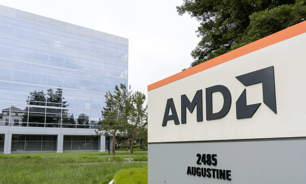 AMD Stock Is Down 18% From Its Peak Into Earnings: Is the Setup Attractive or Risky?