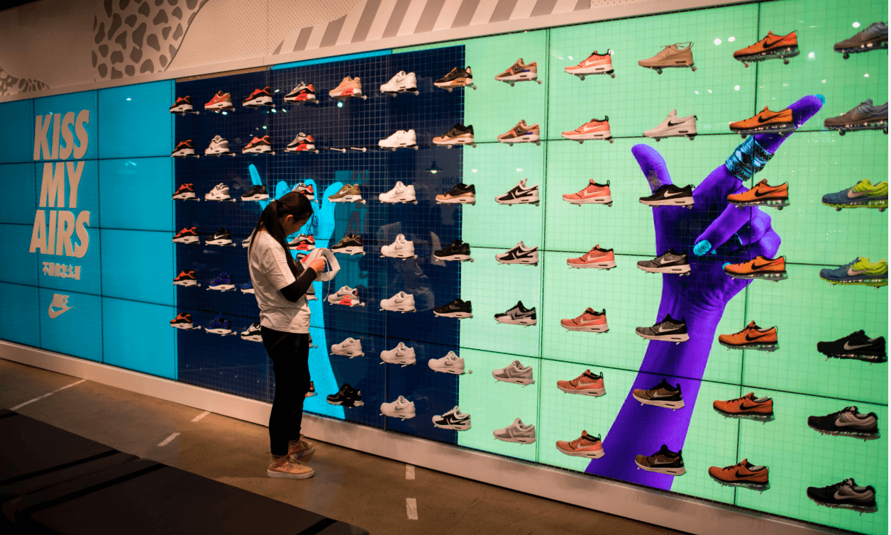 Nike Stock and the China Sales Collapse: What a 30% Revenue Drop and Cutting Thousands of Distributors Actually Signals