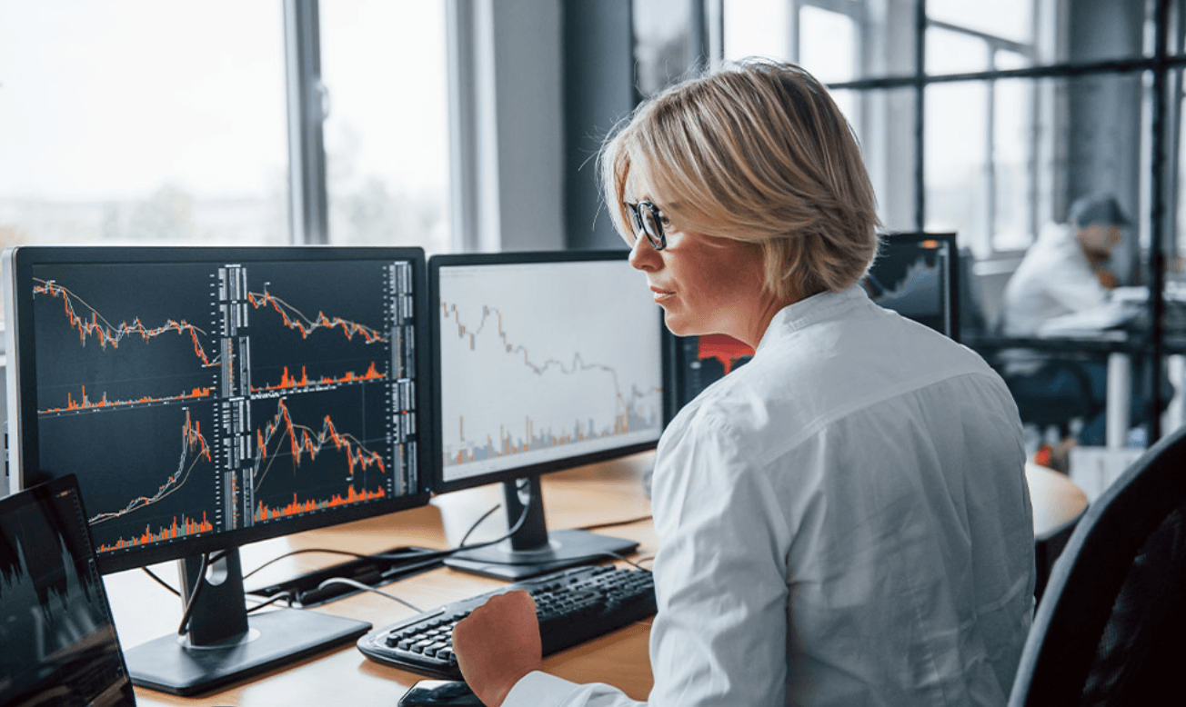 Qu'est-ce qu'un courtier ? Le guide complet pour comprendre les courtiers financiers et crypto